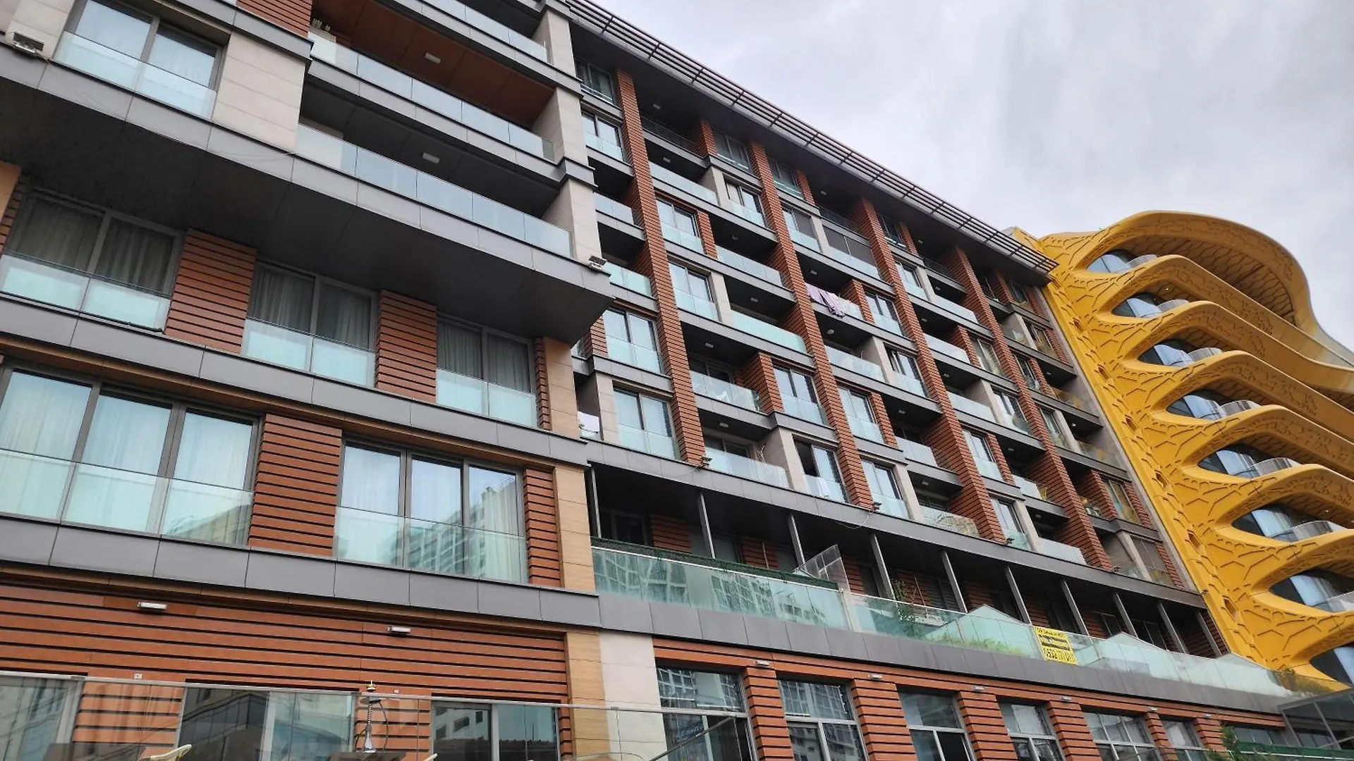 Taksim Perfect Residence Pool Sauna Access اسطنبول شقة